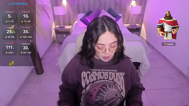 emmy walker online show from October 2025 11:09:02 AM