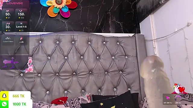 LAILAGUMMY online show from April 2026 12:50:01 PM