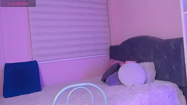 Snapshot of Pocahontas_power chatting on December 2024 05:19:01 PM Pocahontas power online show from December 2024 05:19:01 PM