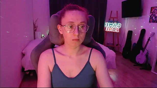 Snapshot of AnabelFrel chatting on February 2025 12:52:02 AM AnabelFrel online show from February 2025 12:52:02 AM