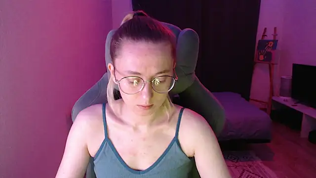 Snapshot of AnabelFrel chatting on November 2025 01:18:01 AM AnabelFrel online show from November 2025 01:18:01 AM