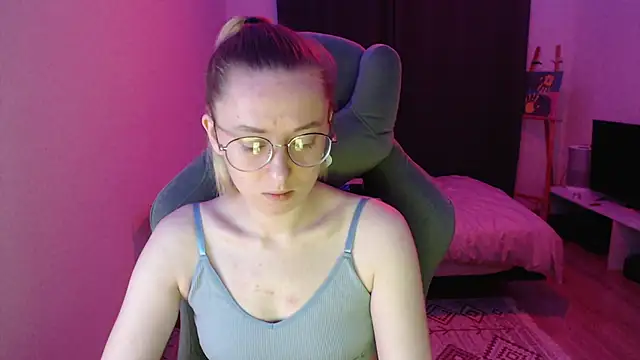 Snapshot of AnabelFrel chatting on December 2025 01:26:02 AM AnabelFrel online show from December 2025 01:26:02 AM