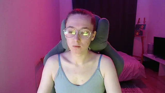 Snapshot of AnabelFrel chatting on December 2025 01:11:02 AM AnabelFrel online show from December 2025 01:11:02 AM