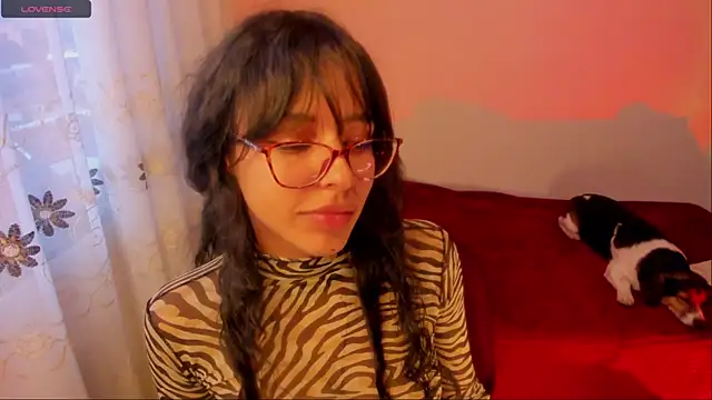 aluna 0310 online show from February 2025 09:48:02 PM