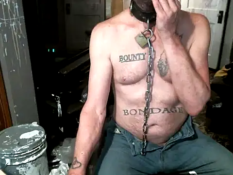 Snapshot of NKYWETPIG chatting on September 2025 12:32:01 PM NKYWETPIG online show from September 2025 12:32:01 PM