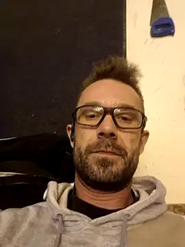 Mick8711 online show from December 2025 02:57:02 PM