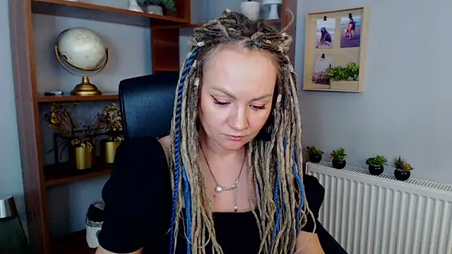 Snapshot of KayaMagic chatting on January 2025 03:19:01 PM KayaMagic online show from January 2025 03:19:01 PM