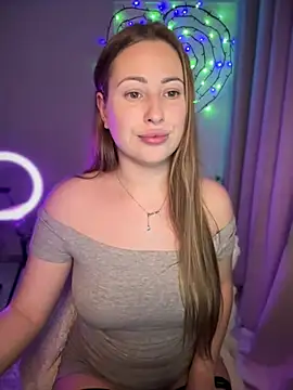 Snapshot of AlisaWhite chatting on March 2025 03:29:02 PM AlisaWhite online show from March 2025 03:29:02 PM