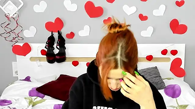 Snapshot of Red_Fairy_ chatting on February 2025 12:52:02 PM Red Fairy online show from February 2025 12:52:02 PM