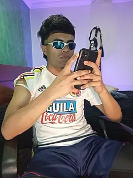 pinedasex777 online show from November 2025 01:11:01 AM