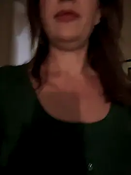 Snapshot of MaiseKnox chatting on October 2025 10:42:01 PM MaiseKnox online show from October 2025 10:42:01 PM