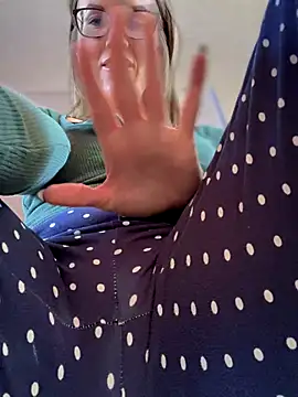 Snapshot of MaiseKnox chatting on October 2025 10:50:01 PM MaiseKnox online show from October 2025 10:50:01 PM