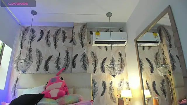 Vivi prinncess online show from November 2025 08:49:01 PM