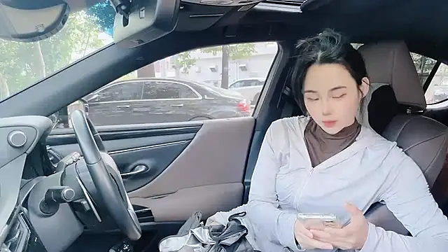 Snapshot of orla2021 chatting on December 2024 01:03:01 AM orla2021 online show from December 2024 01:03:01 AM