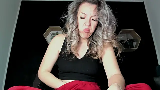 Alesys69 online show from May 2026 08:15:01 PM