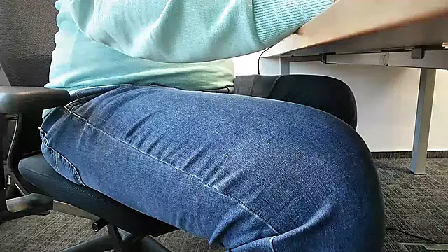 Snapshot of 69bezfleku chatting on December 2024 07:26:02 AM 69bezfleku online show from December 2024 07:26:02 AM