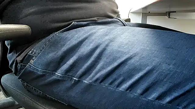 Snapshot of 69bezfleku chatting on October 2025 06:13:02 AM 69bezfleku online show from October 2025 06:13:02 AM