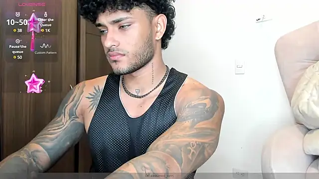 Snapshot of Alessandro_Vanni chatting on December 2024 12:08:01 AM Alessandro Vanni online show from December 2024 12:08:01 AM