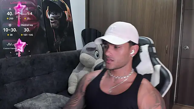 Snapshot of Alessandro_Vanni chatting on November 2025 01:38:01 AM Alessandro Vanni online show from November 2025 01:38:01 AM