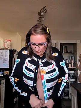 Snapshot of Canadian_BBW chatting on October 2025 07:47:02 PM Canadian BBW online show from October 2025 07:47:02 PM