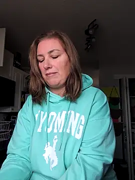 Snapshot of Canadian_BBW chatting on November 2025 08:52:02 PM Canadian BBW online show from November 2025 08:52:02 PM