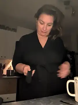 Snapshot of Canadian_BBW chatting on December 2025 02:36:02 PM Canadian BBW online show from December 2025 02:36:02 PM