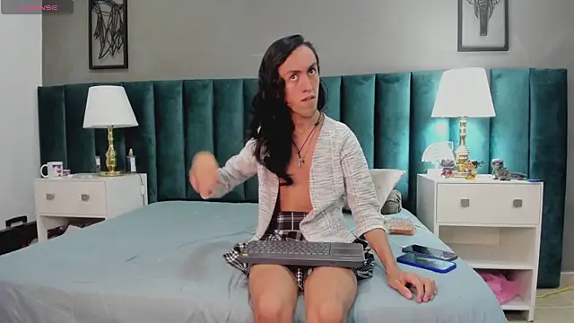 Snapshot of Karol_fenixx chatting on January 2025 12:10:01 PM Karol fenixx online show from January 2025 12:10:01 PM