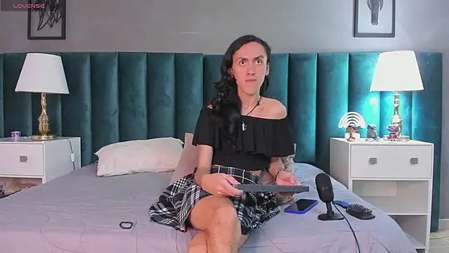 Snapshot of Karol_fenixx chatting on February 2025 05:26:01 PM Karol fenixx online show from February 2025 05:26:01 PM