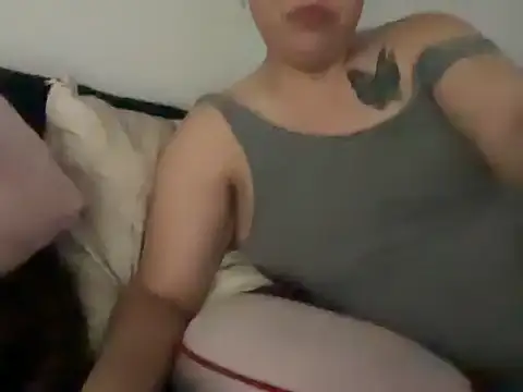 Blueskiiis3 online show from December 2025 03:21:01 PM