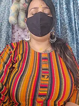 Snapshot of cute-tanvi chatting on May 2026 11:45:02 PM cute-tanvi online show from May 2026 11:45:02 PM