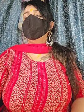 Snapshot of cute-tanvi chatting on May 2026 01:00:01 AM cute-tanvi online show from May 2026 01:00:01 AM
