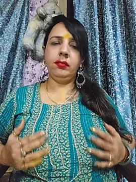 Snapshot of cute-tanvi chatting on May 2026 01:40:01 PM cute-tanvi online show from May 2026 01:40:01 PM