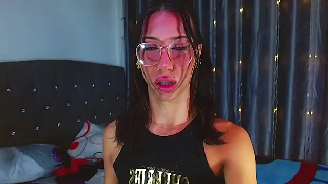 Kenisha Sweet online show from February 2026 06:10:01 AM