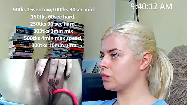 Snapshot of queenofthenighttt chatting on February 2026 08:40:02 AM queenofthenighttt online show from February 2026 08:40:02 AM