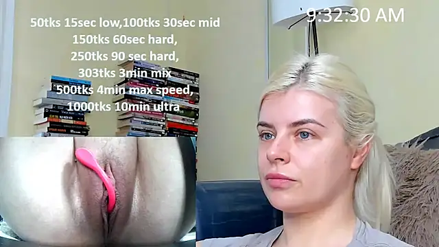 Snapshot of queenofthenighttt chatting on February 2026 08:32:01 AM queenofthenighttt online show from February 2026 08:32:01 AM