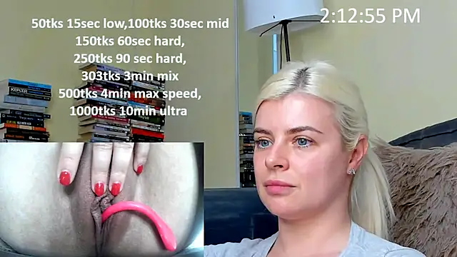 Snapshot of queenofthenighttt chatting on February 2026 01:11:01 PM queenofthenighttt online show from February 2026 01:11:01 PM