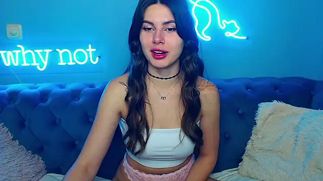 Snapshot of ViollinaLove chatting on November 2025 05:39:02 AM ViollinaLove online show from November 2025 05:39:02 AM