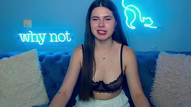 Snapshot of ViollinaLove chatting on June 2026 04:37:01 AM ViollinaLove online show from June 2026 04:37:01 AM