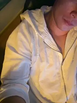 Snapshot of Tmissmag chatting on November 2025 11:47:02 AM Tmissmag online show from November 2025 11:47:02 AM