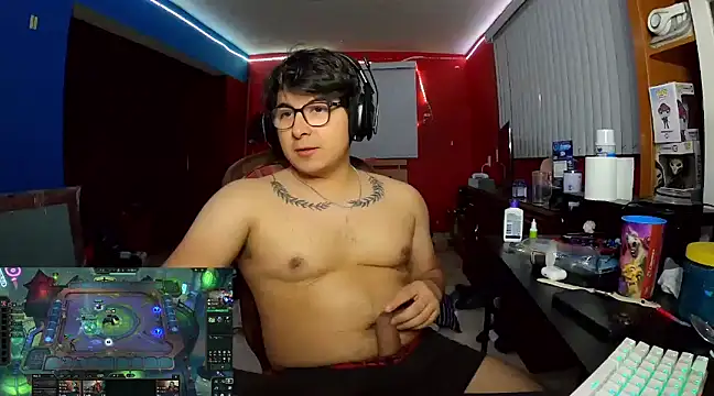 Snapshot of Nathanroberts111 chatting on December 2024 03:12:01 AM Nathanroberts111 online show from December 2024 03:12:01 AM