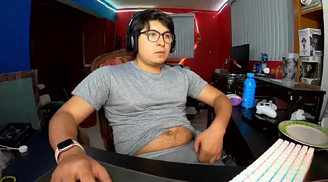 Snapshot of Nathanroberts111 chatting on February 2025 10:39:02 PM Nathanroberts111 online show from February 2025 10:39:02 PM