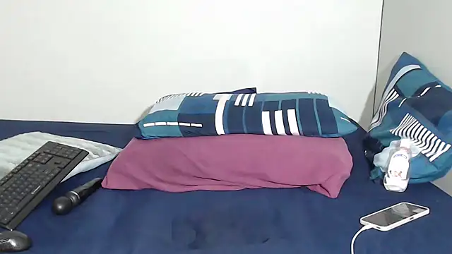 ANGELINE600 online show from April 2026 09:09:02 PM