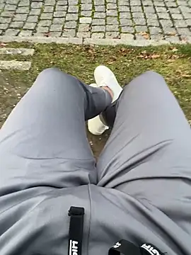 Snapshot of MvM58955050 chatting on November 2025 02:32:01 PM MvM58955050 online show from November 2025 02:32:01 PM