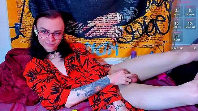 Snapshot of KatashiSenpai chatting on September 2025 03:19:01 AM KatashiSenpai online show from September 2025 03:19:01 AM