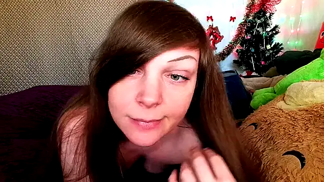 Snapshot of GamerGirlRoxyAndLee chatting on December 2024 10:28:01 PM GamerGirlRoxyAndLee online show from December 2024 10:28:01 PM
