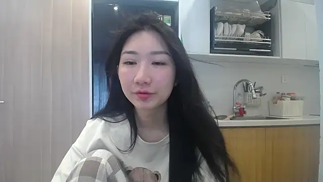 Snapshot of Asiagirll chatting on May 2026 01:44:01 AM Asiagirll online show from May 2026 01:44:01 AM