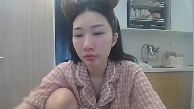 Snapshot of Asiagirll chatting on May 2026 02:06:02 AM Asiagirll online show from May 2026 02:06:02 AM