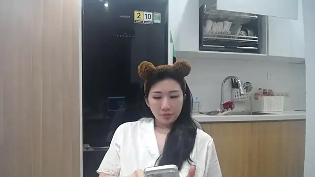 Snapshot of Asiagirll chatting on May 2026 12:00:02 PM Asiagirll online show from May 2026 12:00:02 PM