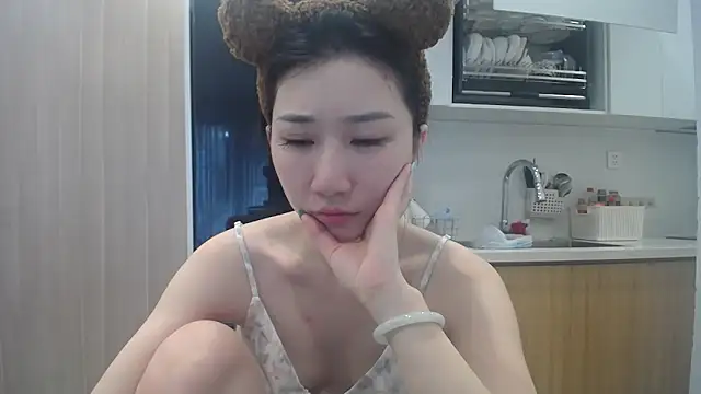 Snapshot of Asiagirll chatting on May 2026 01:35:01 AM Asiagirll online show from May 2026 01:35:01 AM