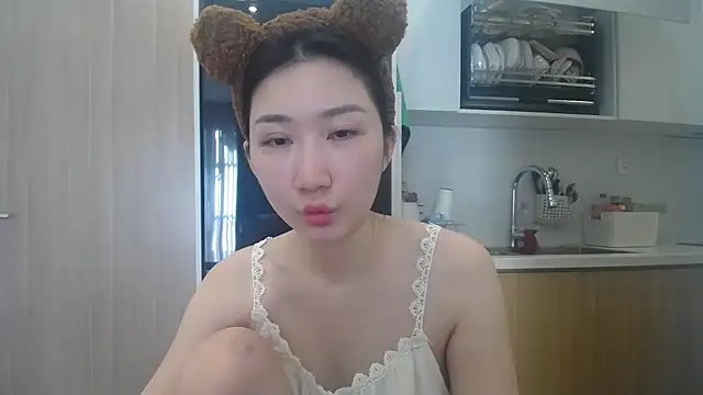 Snapshot of Asiagirll chatting on May 2026 12:07:01 AM Asiagirll online show from May 2026 12:07:01 AM